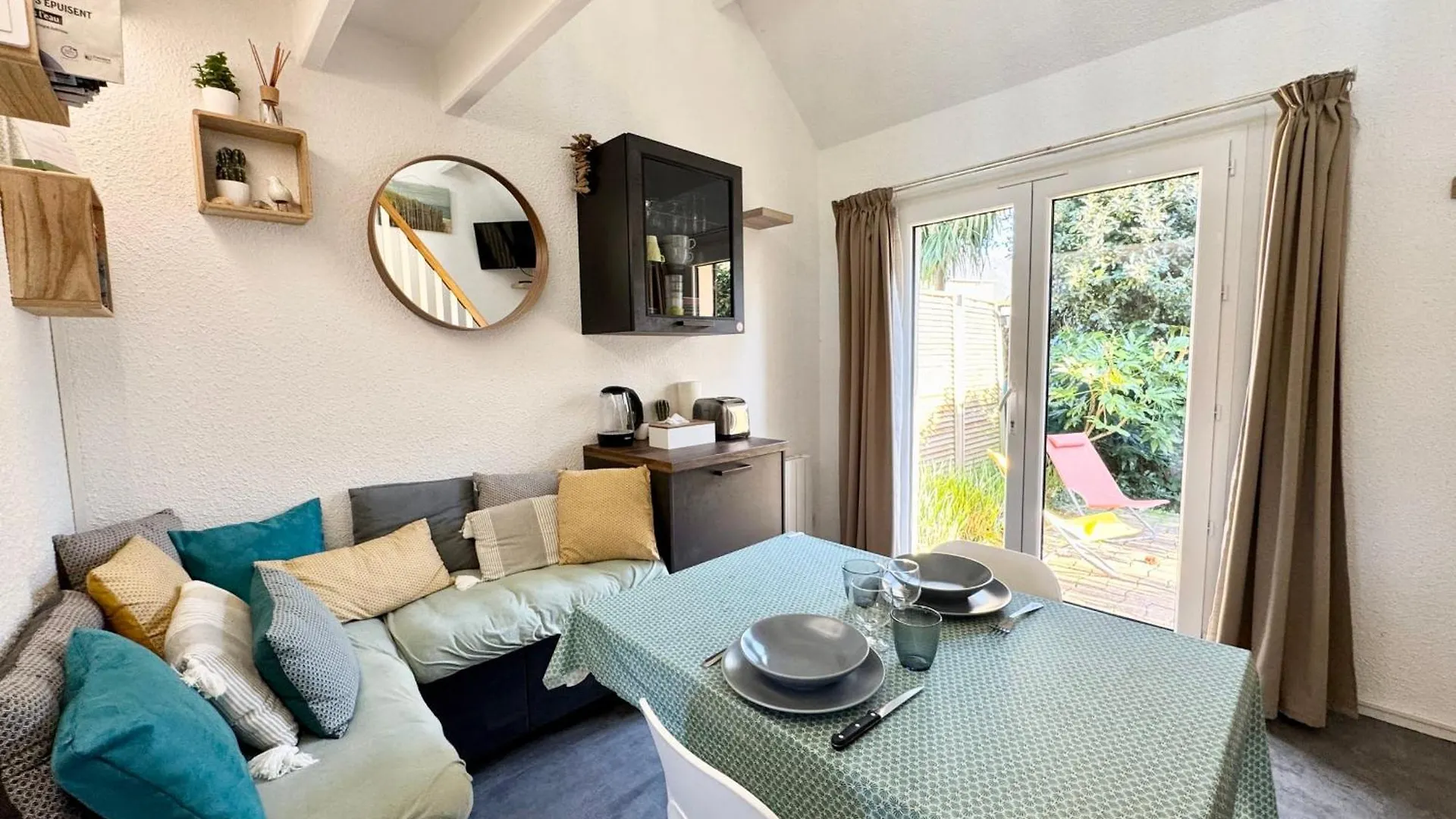 Maisonnette De Charme Bord De Mer Piscine Guidel Holiday home
