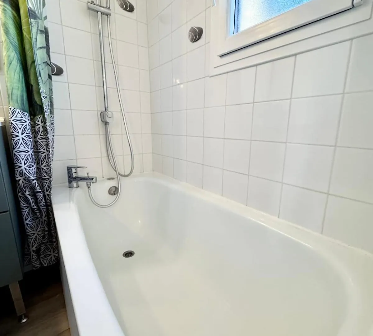 Maisonnette De Charme Bord De Mer Piscine Guidel 0*,